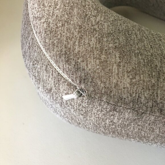 SPYDER 🕷️ Memory Foam Neck Travel Pillow - Comfy & Washable - Picture 10 of 13